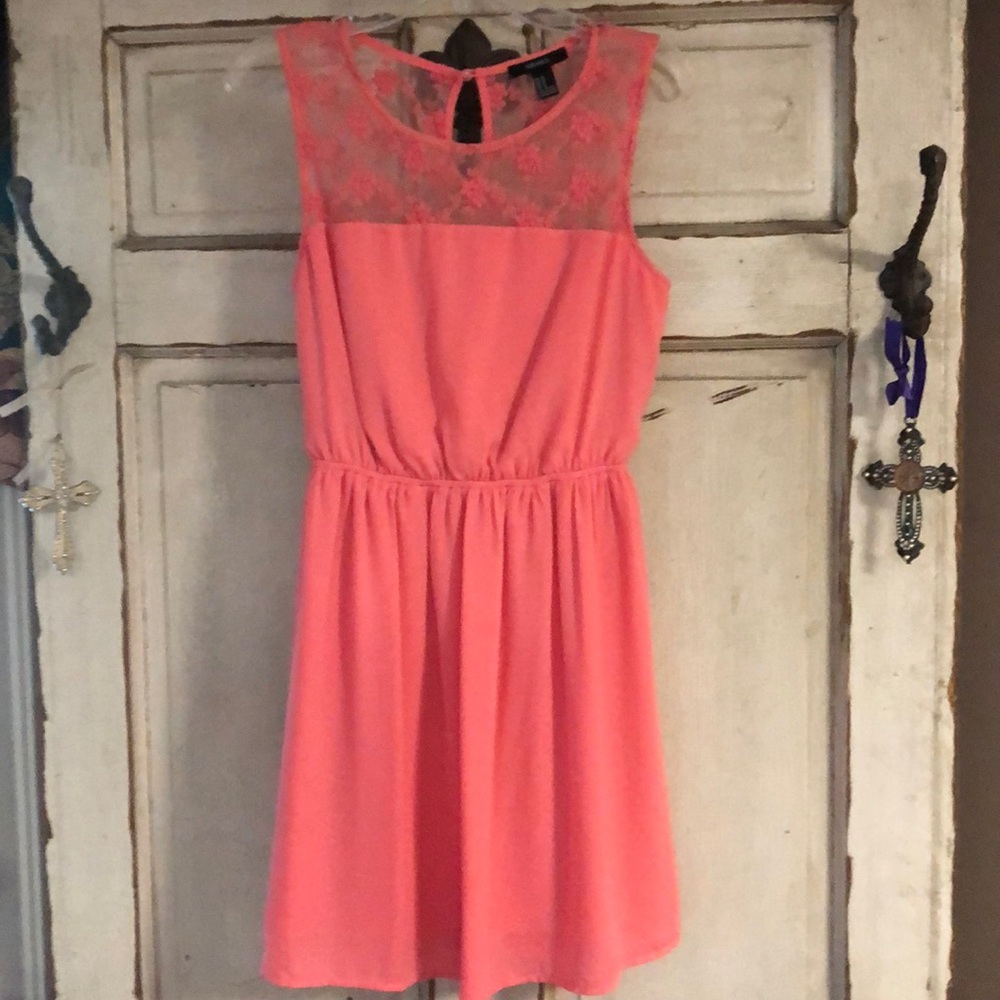 Forever 21 Salmon color Dress Size M Mini Summer Beach Casual Lace Top Vacation